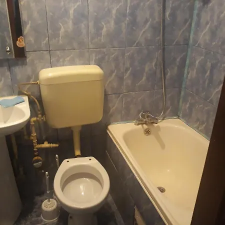 Comfortable Apartment Near Coresi Mall Апартаменти Брашов